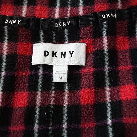 DKNY Red Plaid Long Sleeve Plush Shirt Sz M - Picture 9 of 9